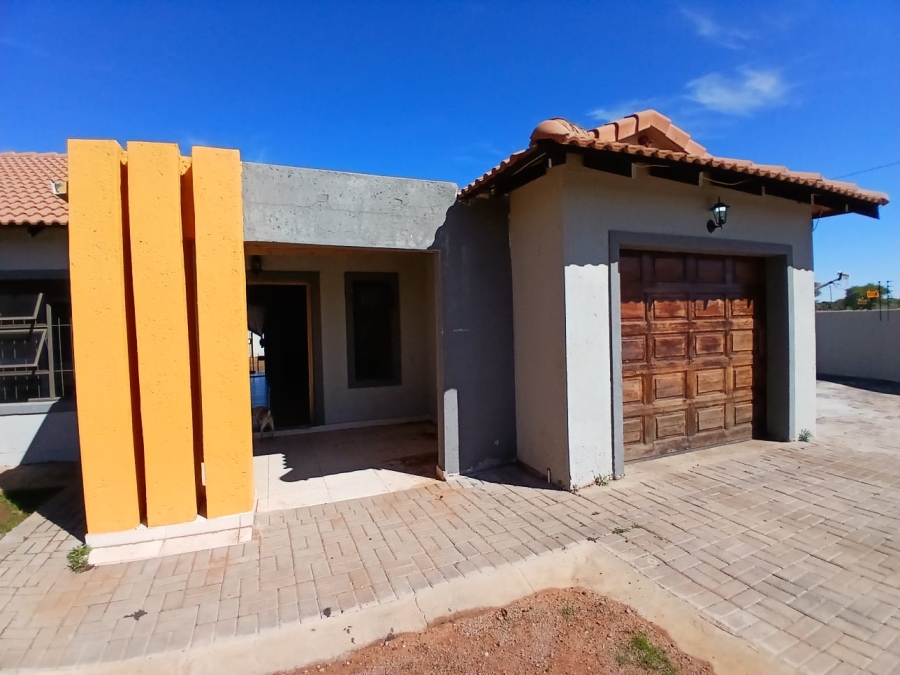 3 Bedroom Property for Sale in Kuruman Northern Cape